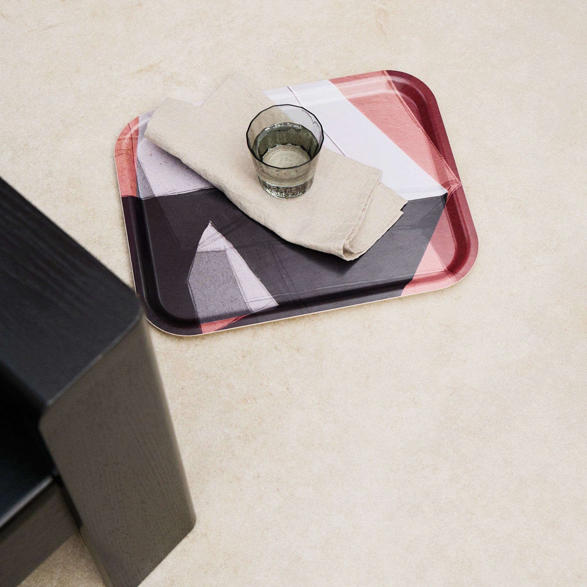 Deconstruct 2052 Tray 36 x 28cm