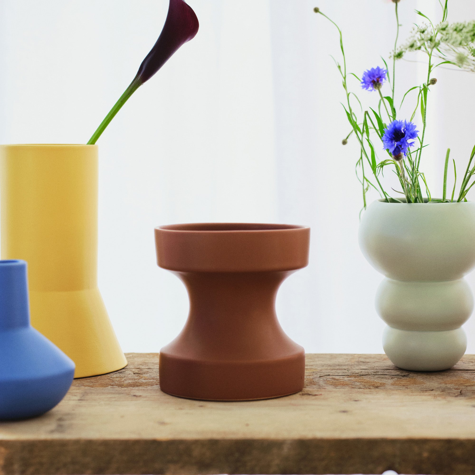 Bolt Vase Brown